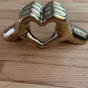 Kohl's Gold Hand Heart Sculpture